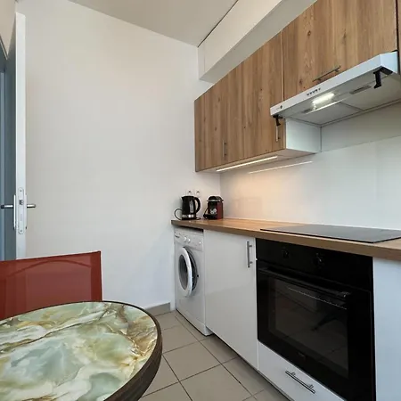 Charming T2 Close To The Train Station - Apartment Caen